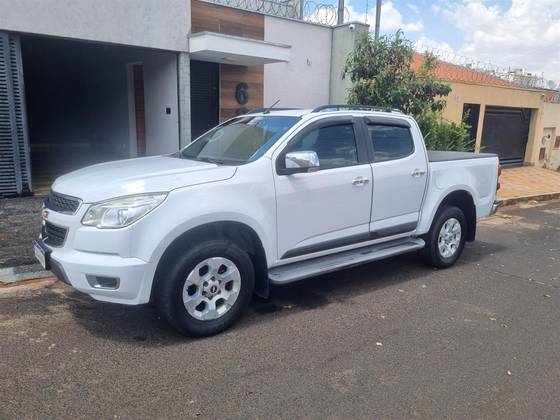 CHEVROLET S10 2.4 LTZ 4X2 CD 8V FLEX 4P MANUAL CHEVROLET S10 2.4 LTZ 4X2 CD 8V FLEX 4P MANUAL